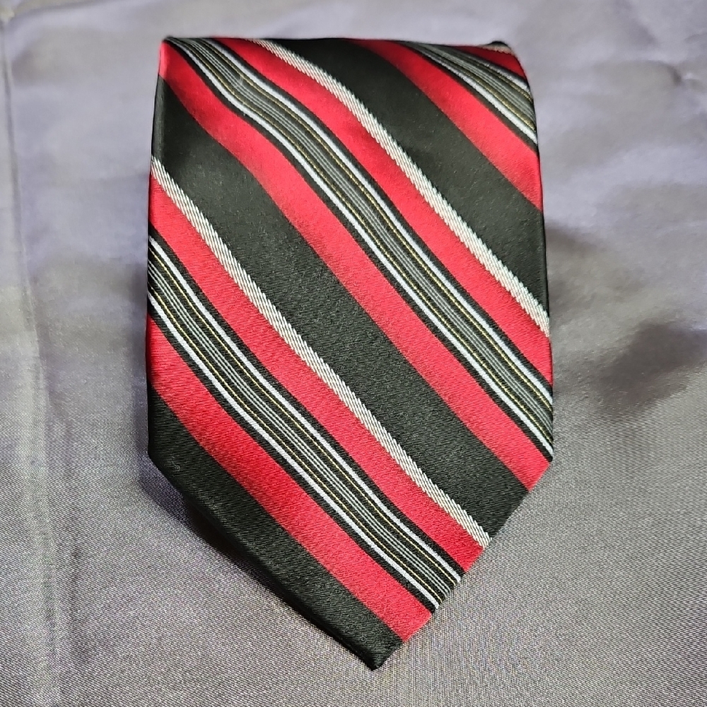 BOCA CLASSIC MENS STRIPED TIE RED/ BLK/ SILVER
